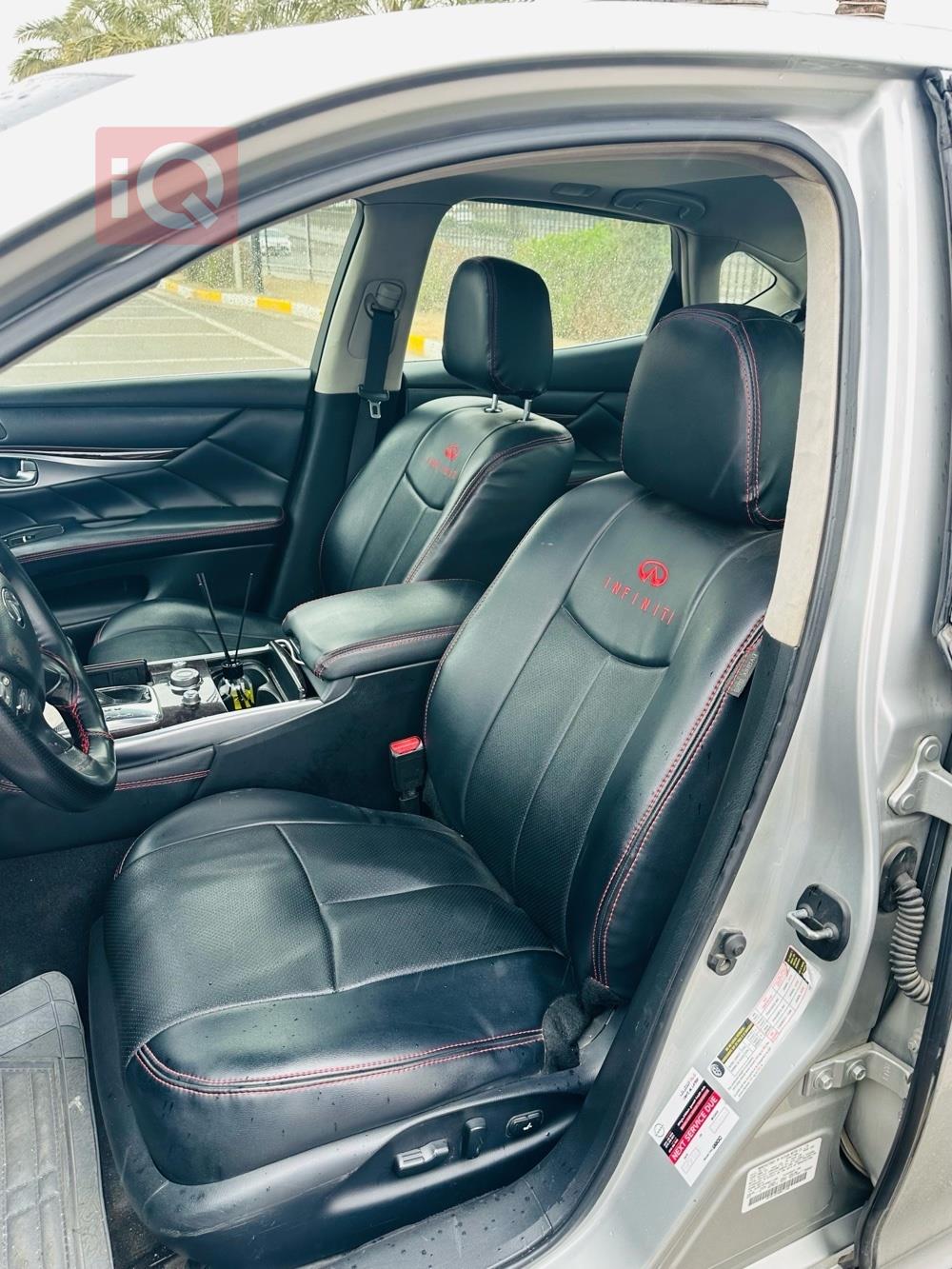 إنفينيتي M37